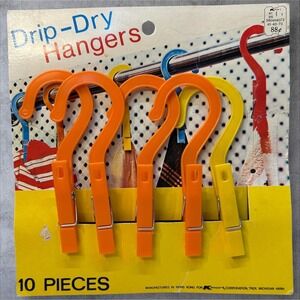 Vintage Drip-Dry Hangers Set of‎ 5 Orange Plastic Clips Kmart Tag Retro 1970s